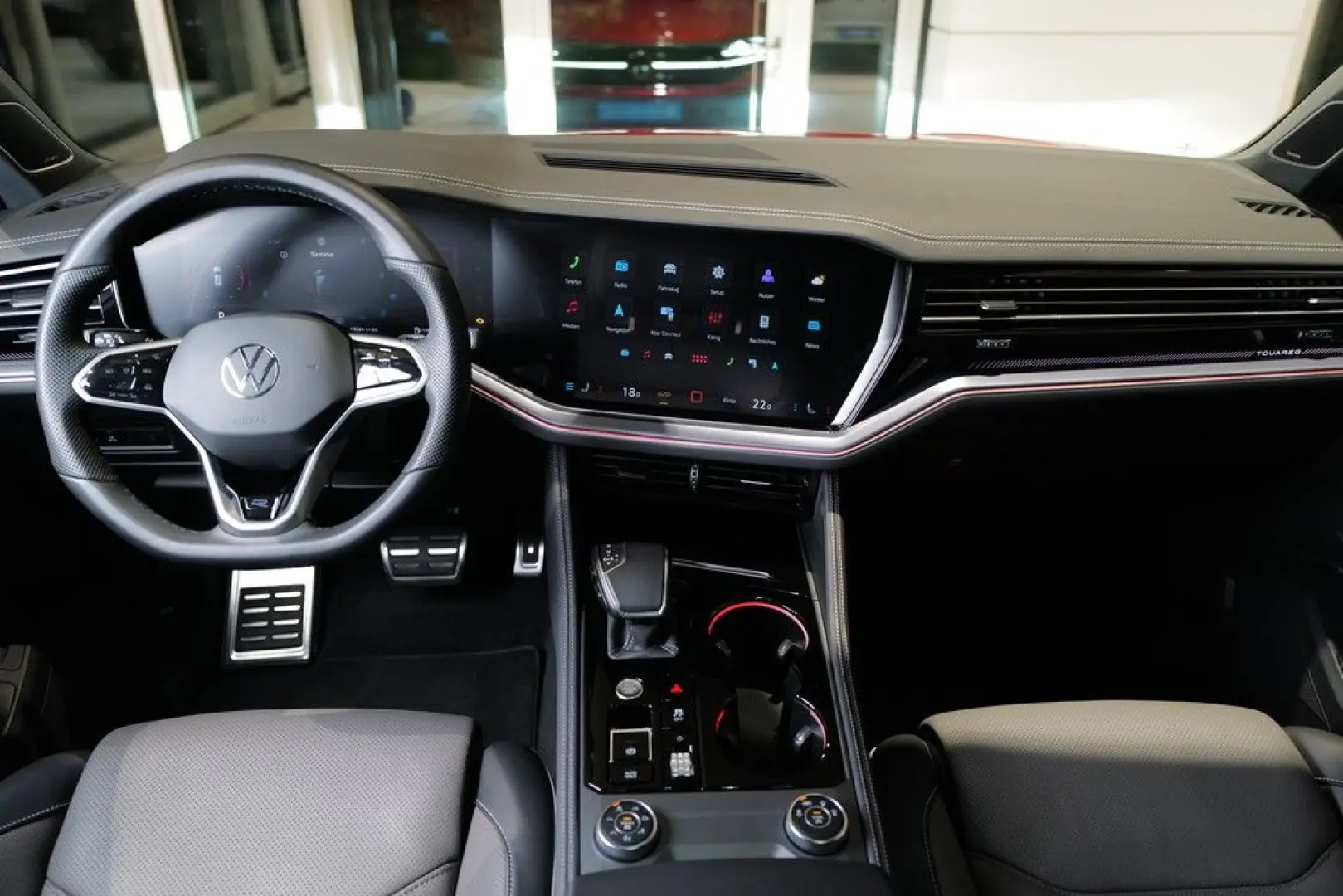 Touareg 3.0TDI R-Line Pano Dynaudio StdHz AHK Ke