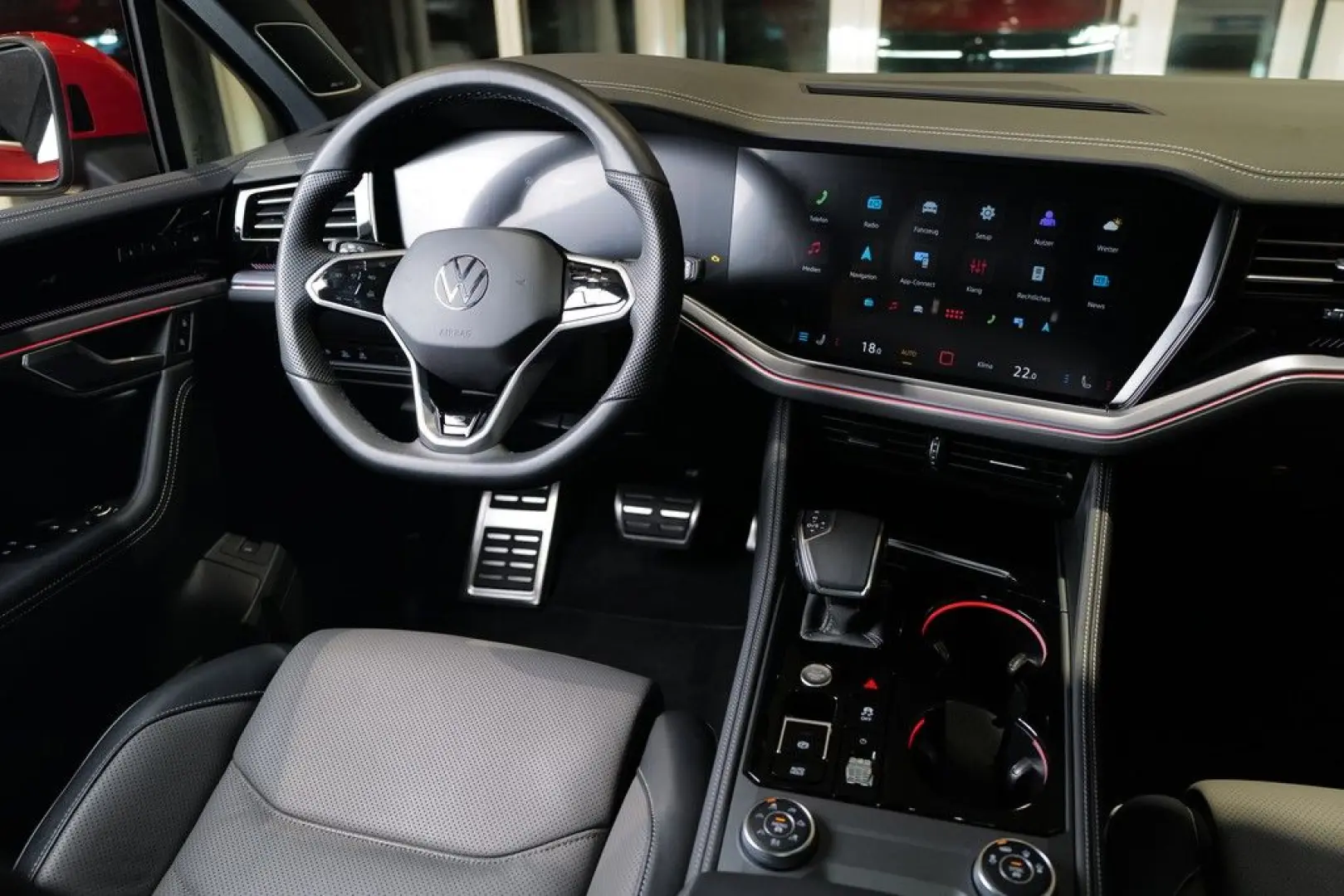 Touareg 3.0TDI R-Line Pano Dynaudio StdHz AHK Ke
