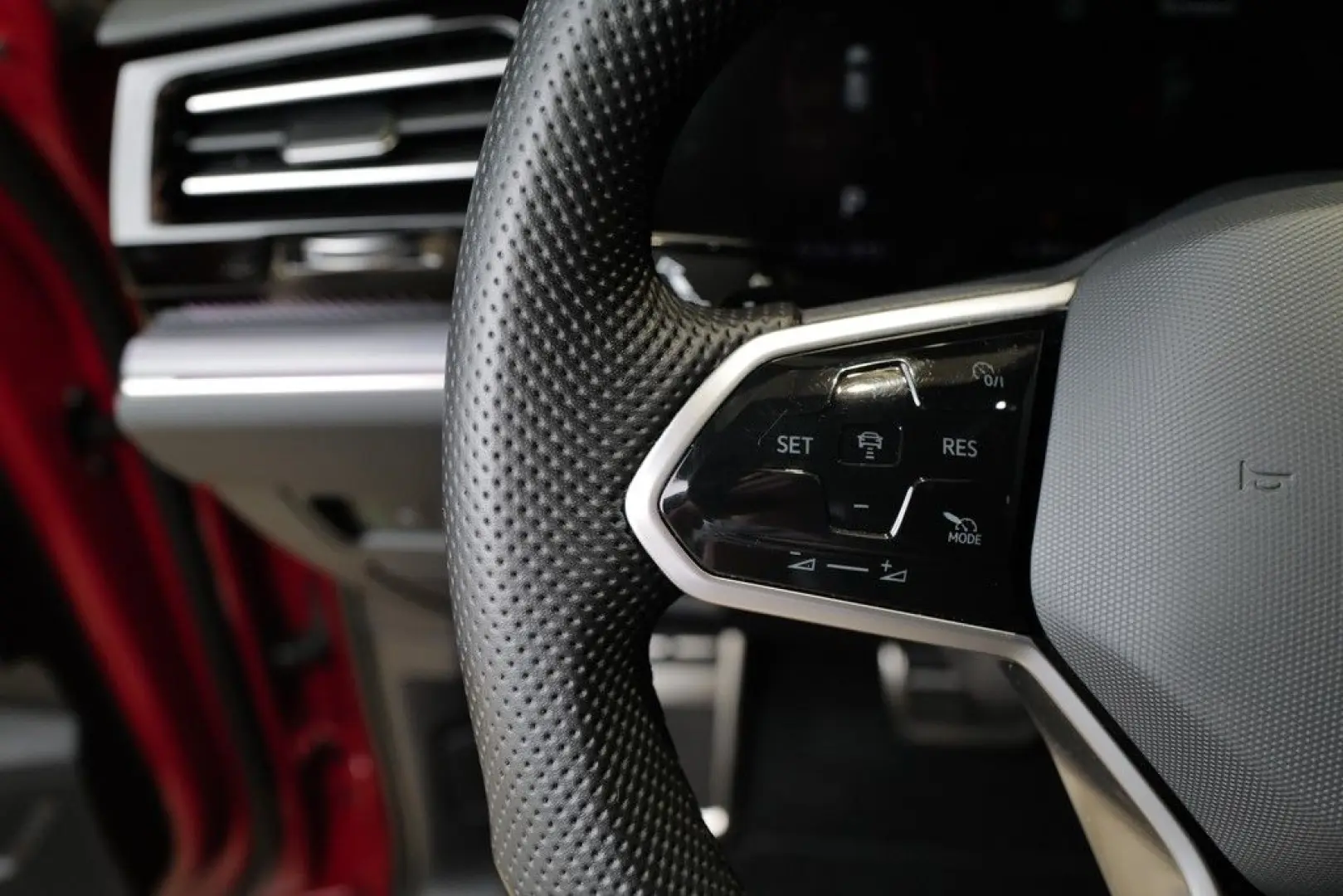 Touareg 3.0TDI R-Line Pano Dynaudio StdHz AHK Ke