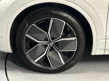 Touareg V6 TDI 4Mot. R-Line/Black Style*21Zoll*
