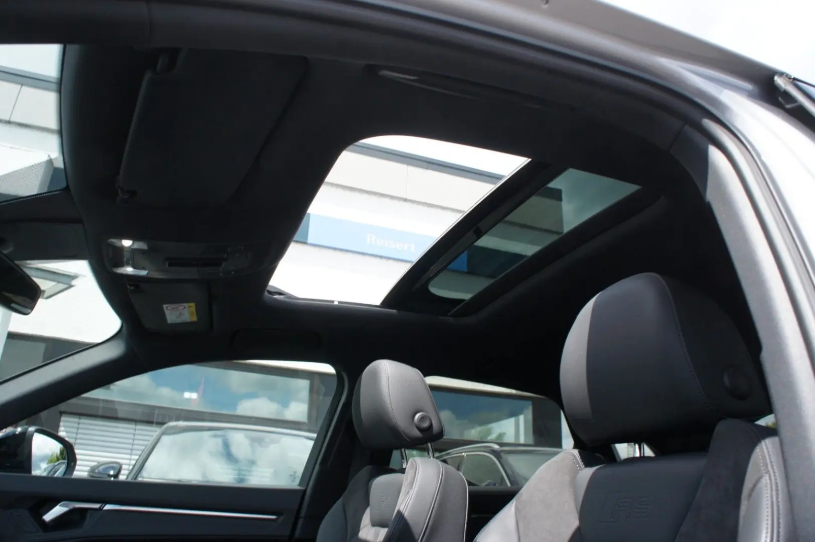 RSQ3 Sportback 4x4*PANO*21Z*GT-SILBER*RS-ABGAS*