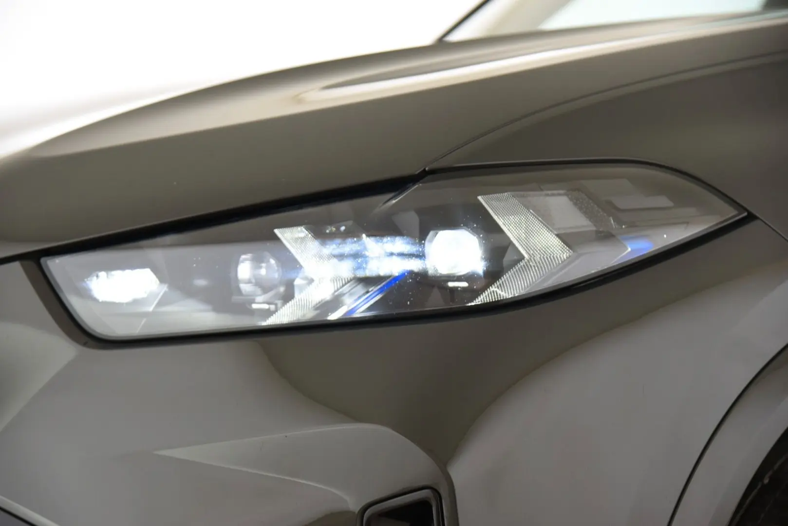 X5 xDrive30d M Sport Pro ACC AHK H&K Pano HeadUp