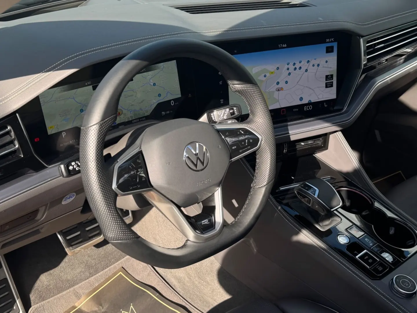 Touareg 3.0 TDI*4Motion*R-Line*IQ*PANO*AIR*STHZG