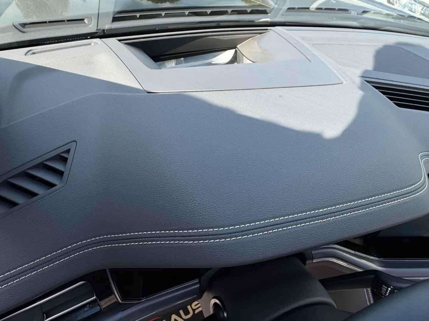 Touareg 3.0 TDI*4Motion*R-Line*IQ*PANO*AIR*STHZG
