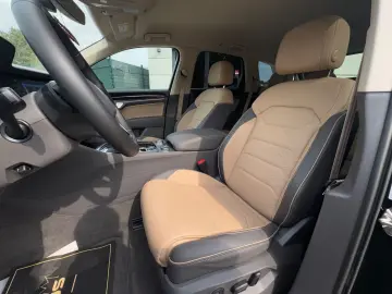 Touareg 3.0 TDI 210 kW 4M Elegance StHz*AHK*KAM