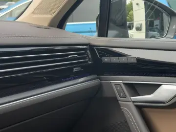 Touareg 3.0 TDI 210 kW 4M Elegance StHz*AHK*KAM
