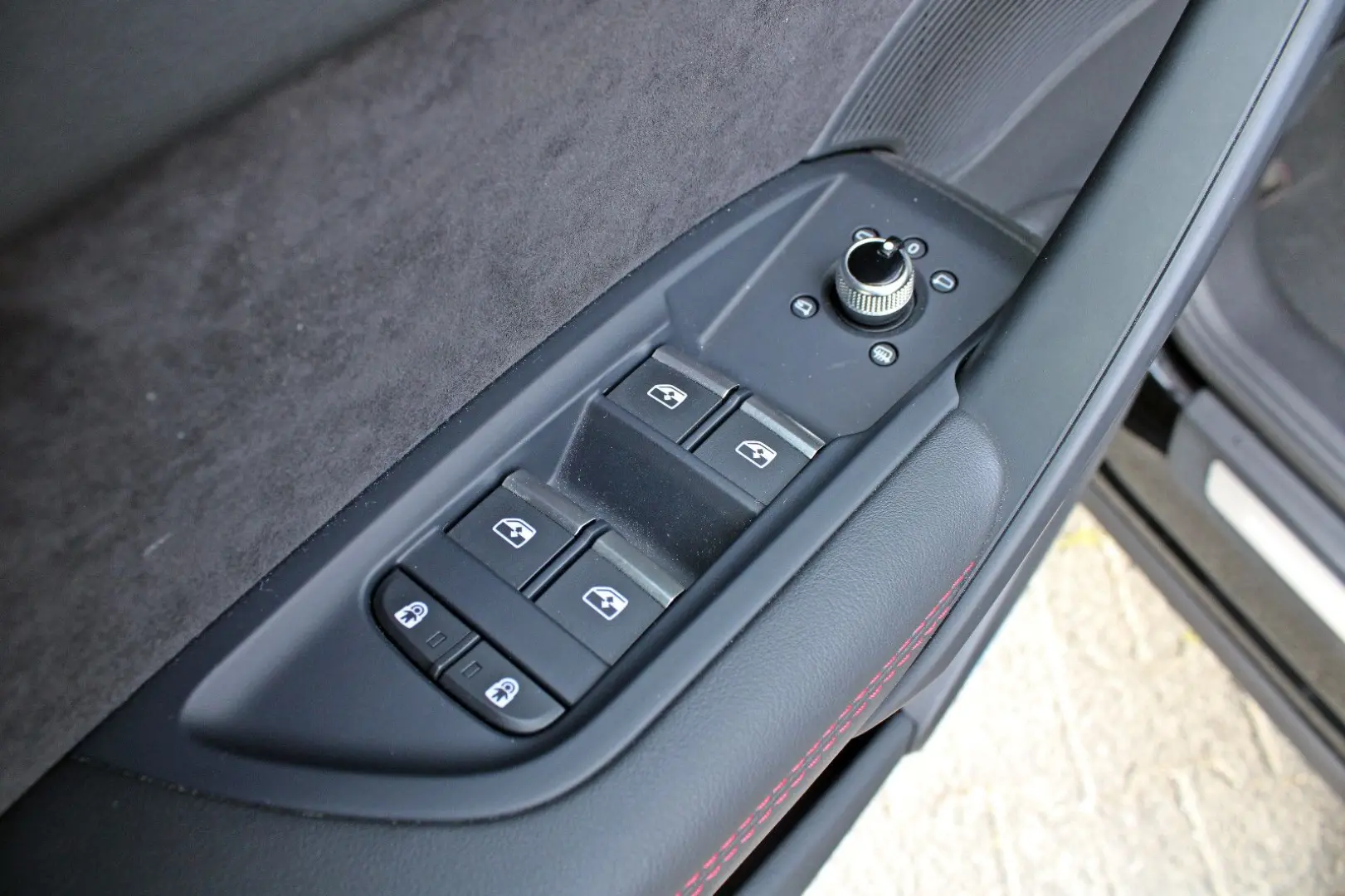 Q5 40TDI qu S LINE PANO BLACK MATRIX TOUR/STADT