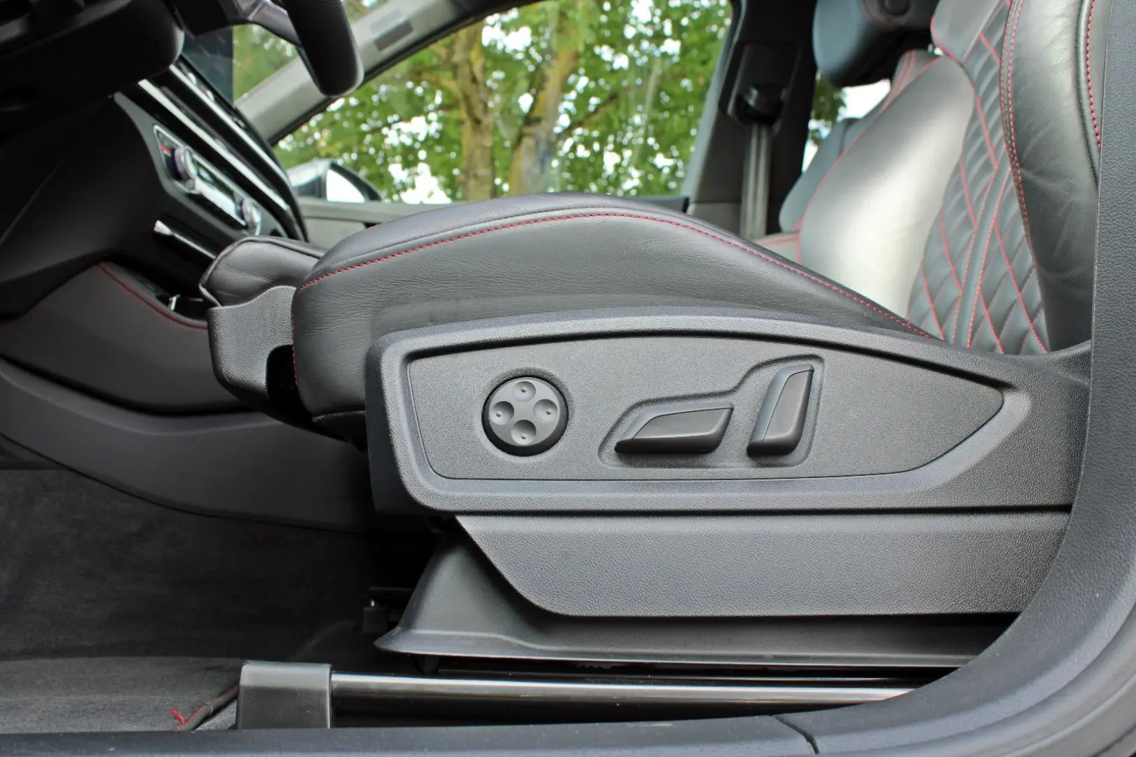 Q5 40TDI qu S LINE PANO BLACK MATRIX TOUR/STADT
