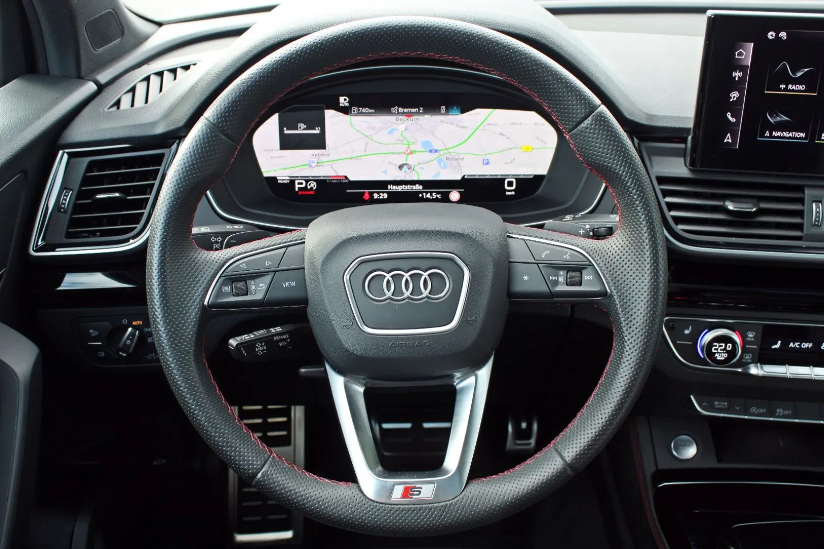 Q5 40TDI qu S LINE PANO BLACK MATRIX TOUR/STADT