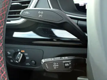 Q5 40TDI qu S LINE PANO BLACK MATRIX TOUR/STADT