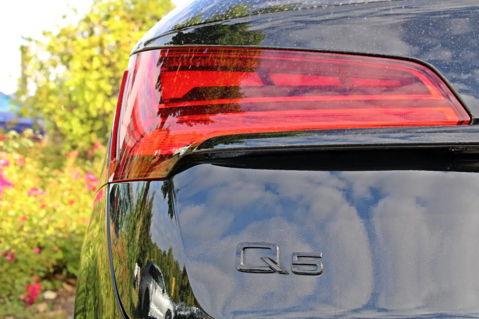Q5 40TDI qu S LINE PANO BLACK MATRIX TOUR/STADT