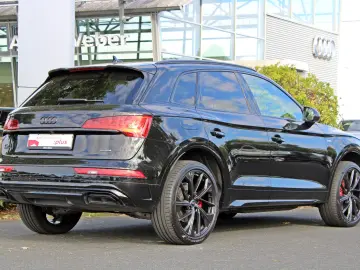 Q5 40TDI qu S LINE PANO BLACK MATRIX TOUR/STADT