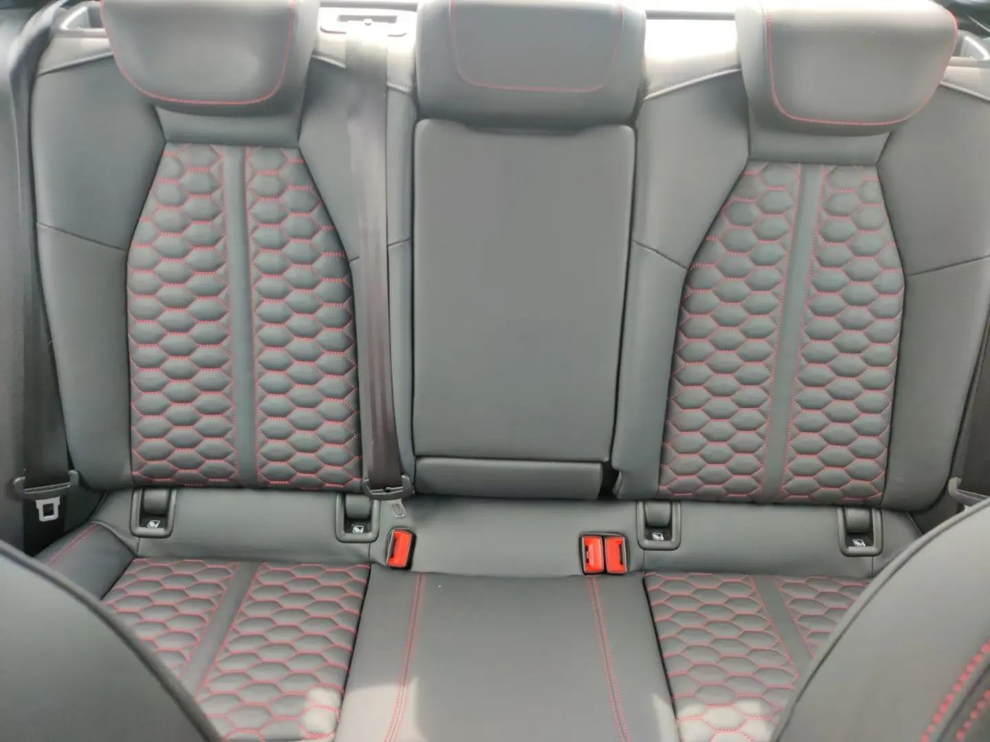 RS3 Limousine 2.5 TFSI q. S-Tronic, Matrix, RS-A