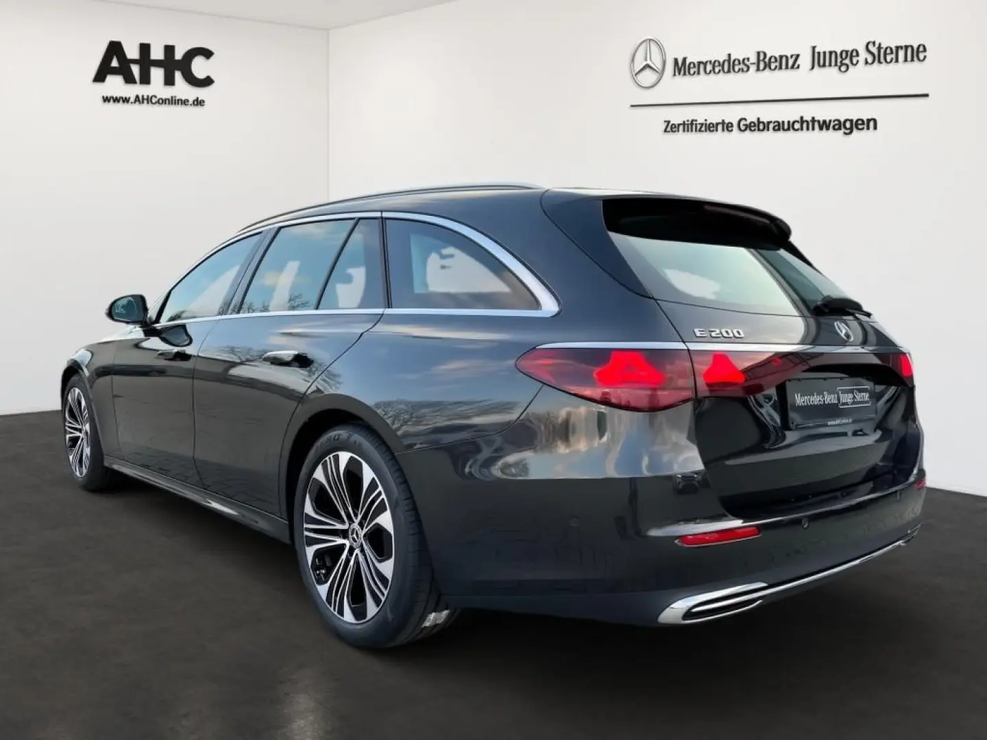 E 200 T Avantg. Pano Navi LED KeyLess Totw.