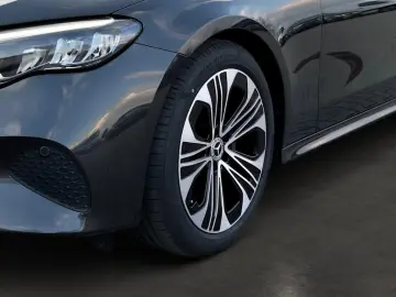 E 200 T Avantg. Pano Navi LED KeyLess Totw.
