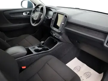 XC40 Momentum Core,Navi,LED,PDC,DAB