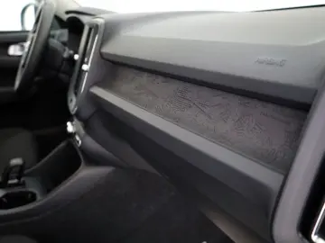 XC40 Momentum Core,Navi,LED,PDC,DAB