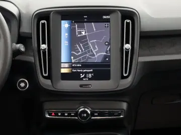 XC40 Momentum Core,Navi,LED,PDC,DAB