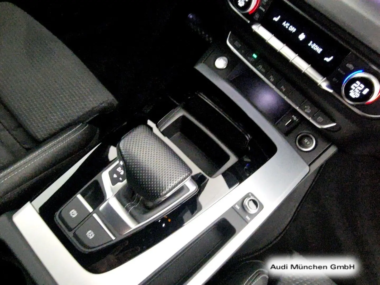 Q5 55 TFSI e qu. S line Pano/Luftfed/Matrix/AHK