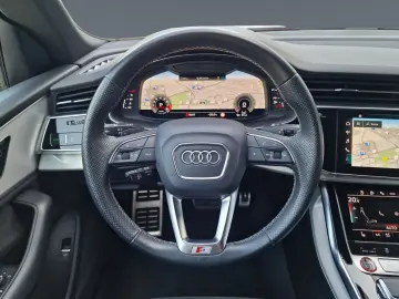 SQ8 TFSI HD-MATRIX STHZG AHK HuD Optik-schw+ 23