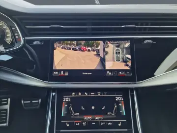 SQ8 TFSI HD-MATRIX STHZG AHK HuD Optik-schw+ 23