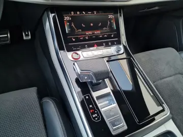 SQ8 TFSI HD-MATRIX STHZG AHK HuD Optik-schw+ 23