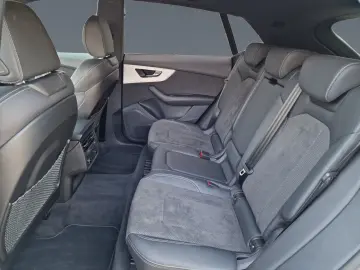 SQ8 TFSI HD-MATRIX STHZG AHK HuD Optik-schw+ 23