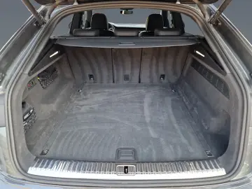 SQ8 TFSI HD-MATRIX STHZG AHK HuD Optik-schw+ 23
