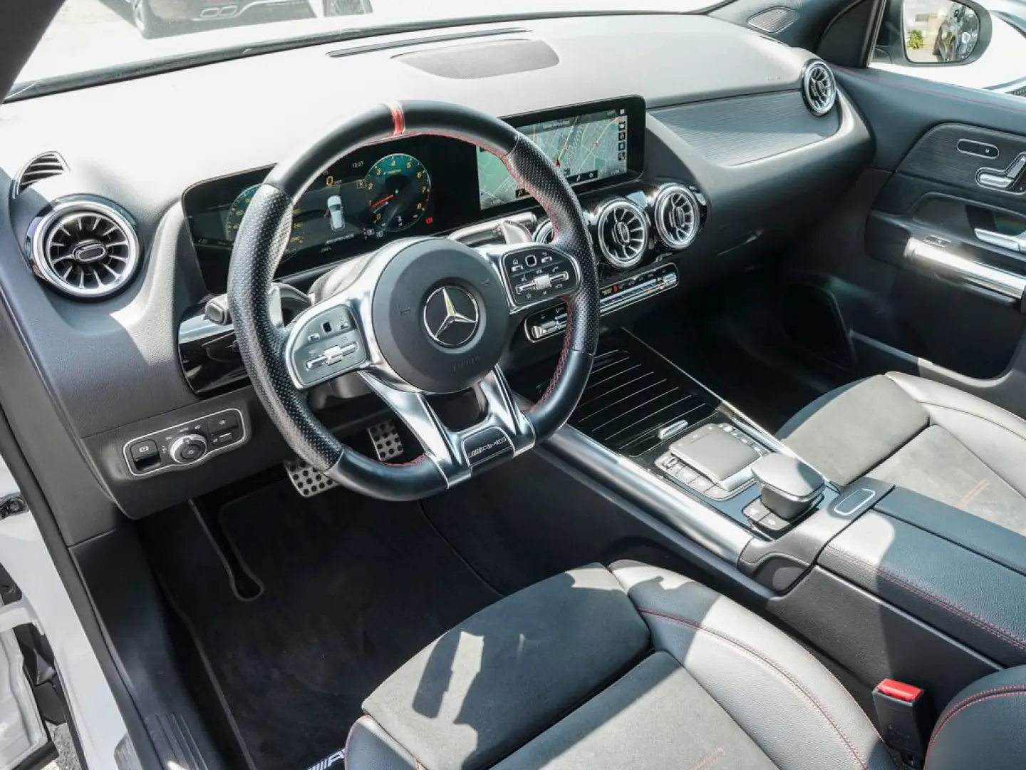 GLA 35 AMG 4M MBUX NIGHT MEMORY KAMERA LED DAB