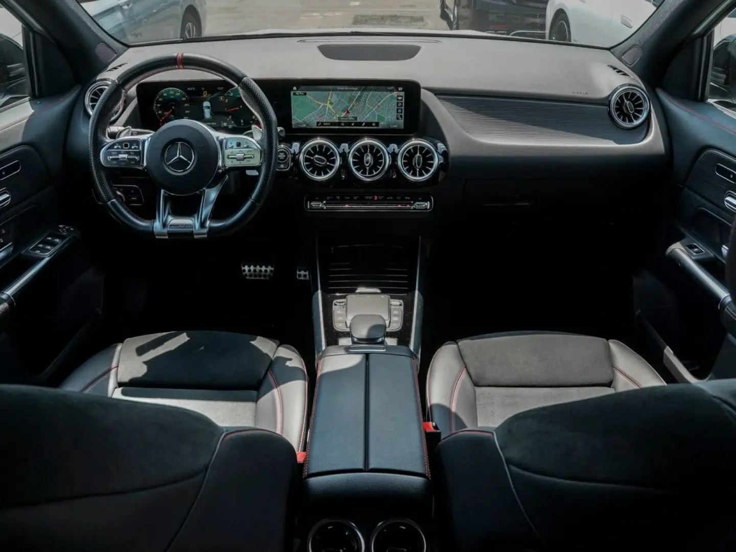 GLA 35 AMG 4M MBUX NIGHT MEMORY KAMERA LED DAB