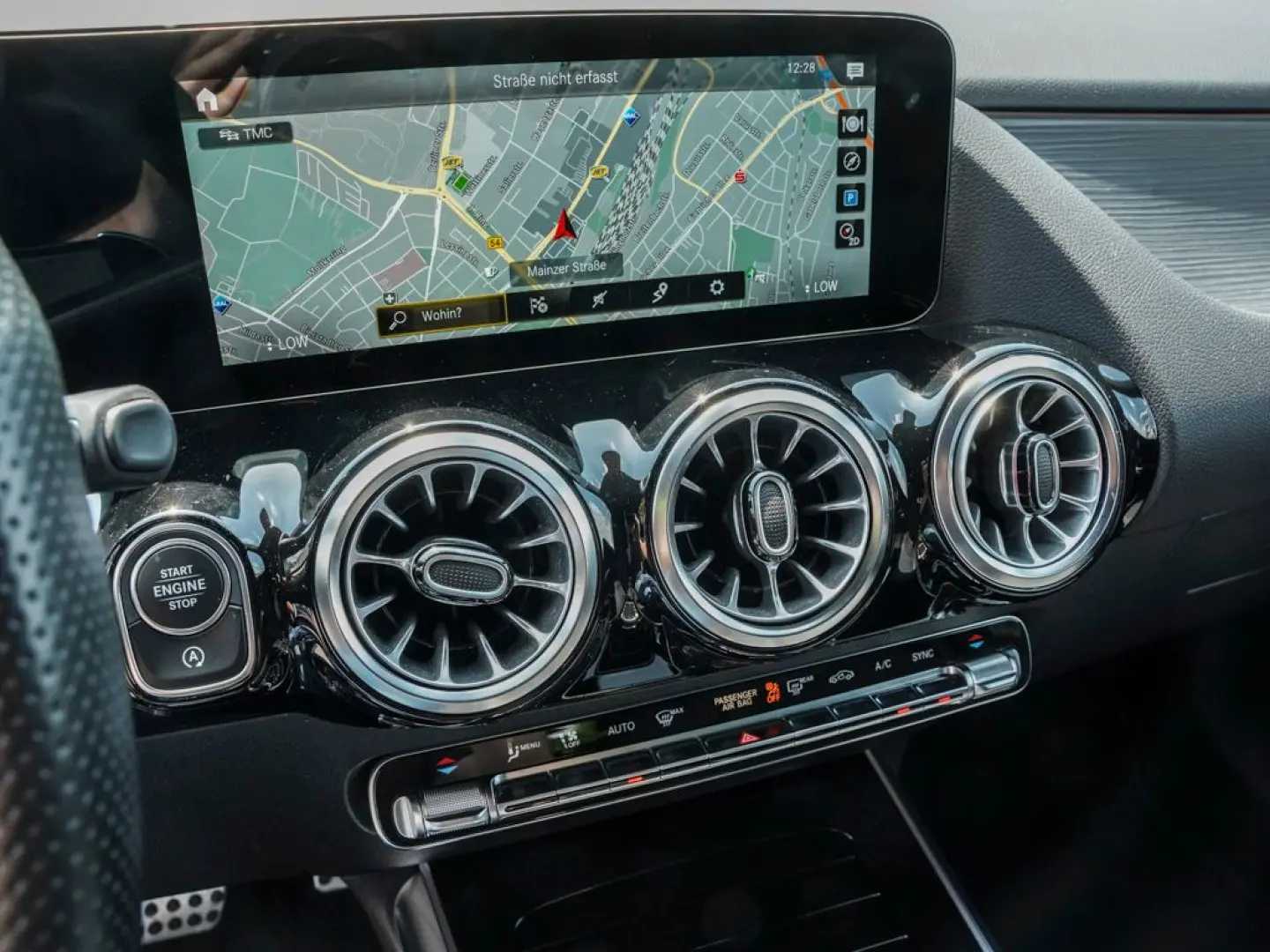 GLA 35 AMG 4M MBUX NIGHT MEMORY KAMERA LED DAB
