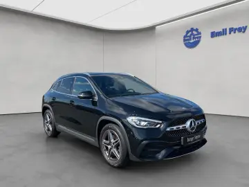 GLA 250 4M AMG Panodach LED Ambiente