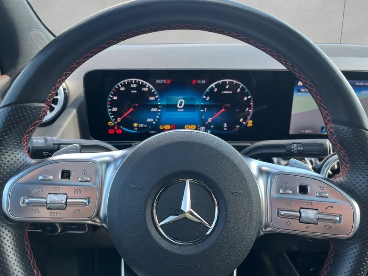 GLA 250 4M AMG Panodach LED Ambiente