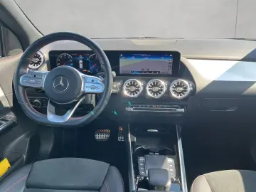 GLA 250 4M AMG Panodach LED Ambiente