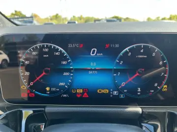 GLA 250 4M AMG Panodach LED Ambiente