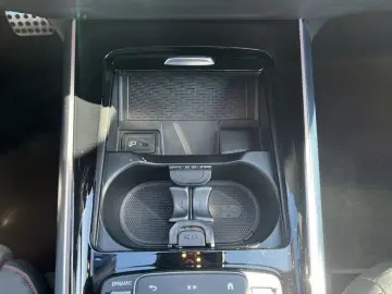 GLA 250 4M AMG Panodach LED Ambiente