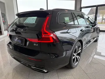 V60 Kombi R Design Navi ACC SHZ LED Leder Kamera