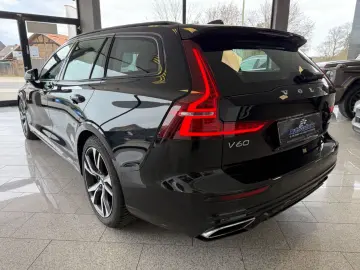 V60 Kombi R Design Navi ACC SHZ LED Leder Kamera