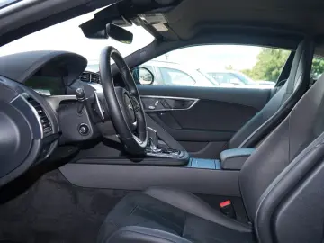 F-TYPE COUPE P300 R-DYNAMIC*VIRTUAL*LED*19