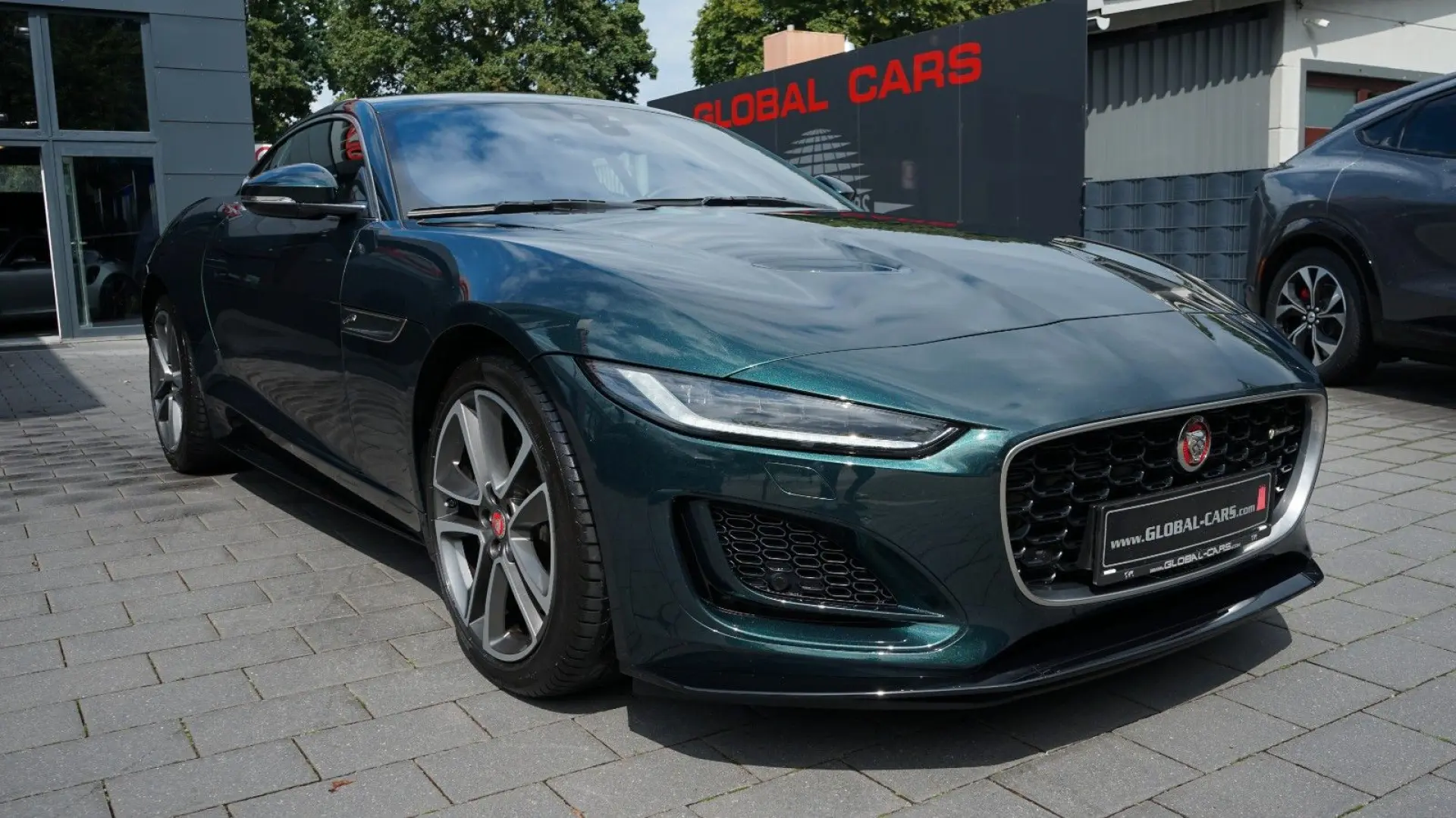 F-TYPE COUPE P300 R-DYNAMIC*VIRTUAL*LED*19