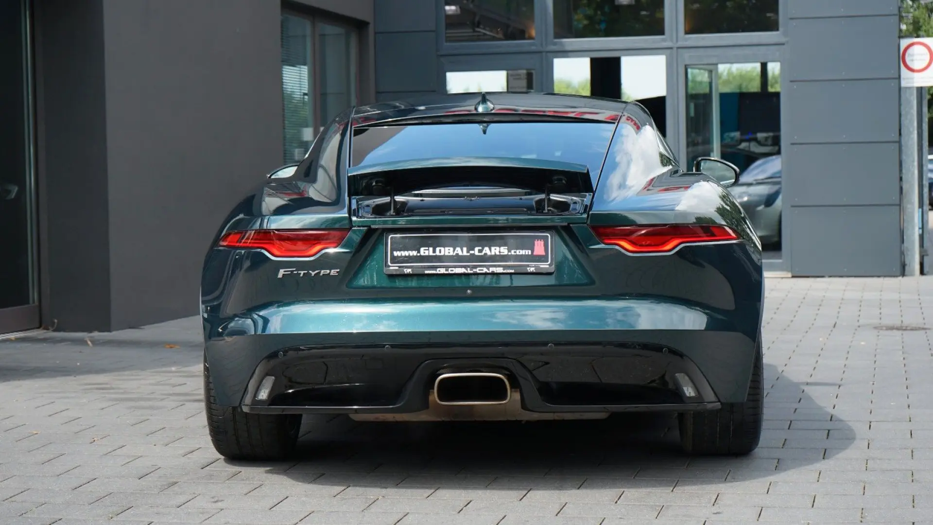 F-TYPE COUPE P300 R-DYNAMIC*VIRTUAL*LED*19