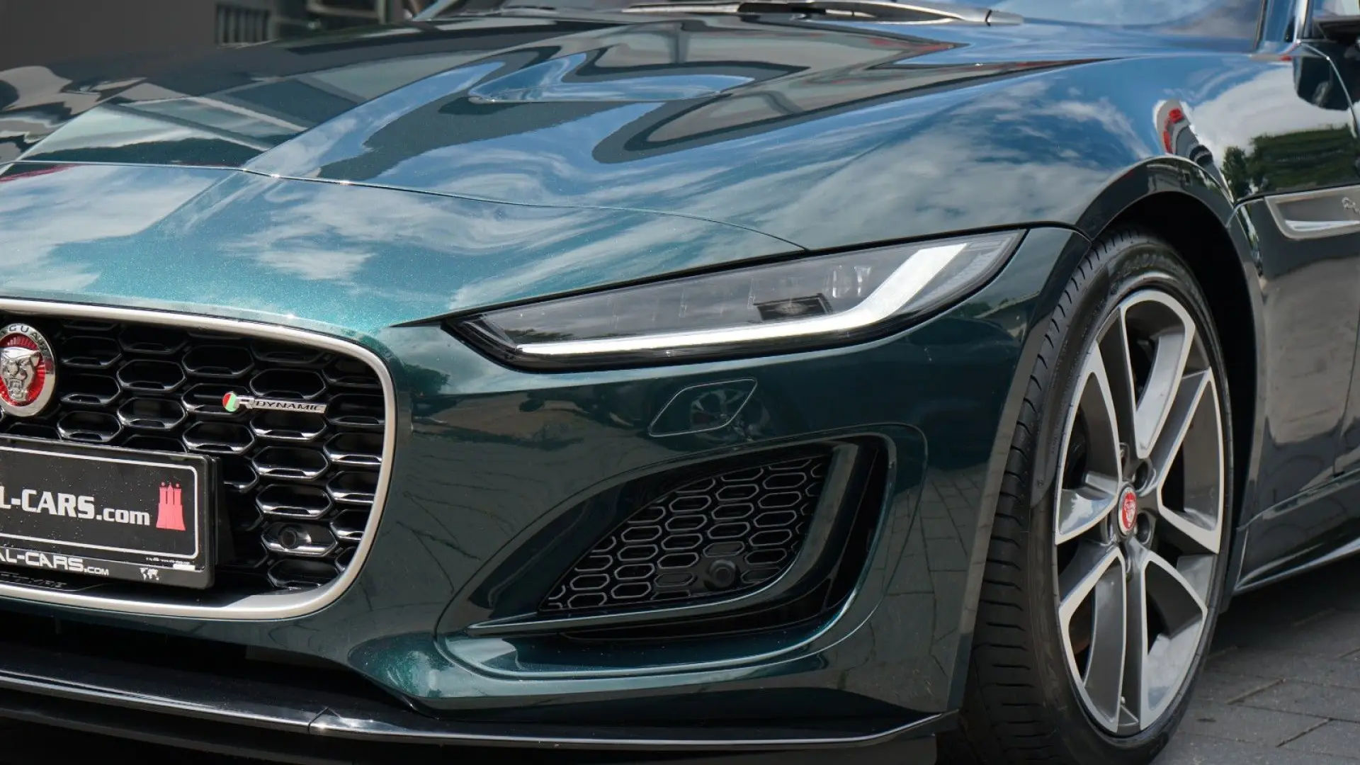 F-TYPE COUPE P300 R-DYNAMIC*VIRTUAL*LED*19