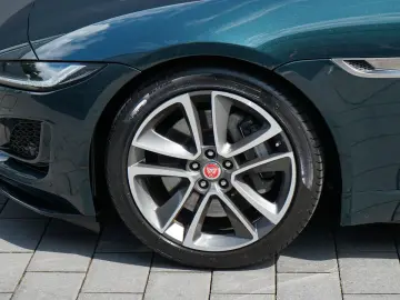F-TYPE COUPE P300 R-DYNAMIC*VIRTUAL*LED*19