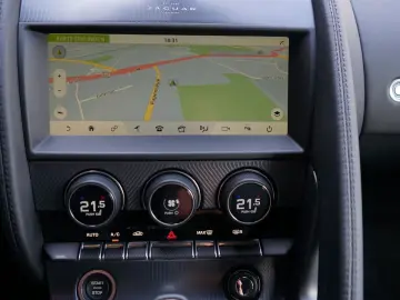 F-TYPE COUPE P300 R-DYNAMIC*VIRTUAL*LED*19