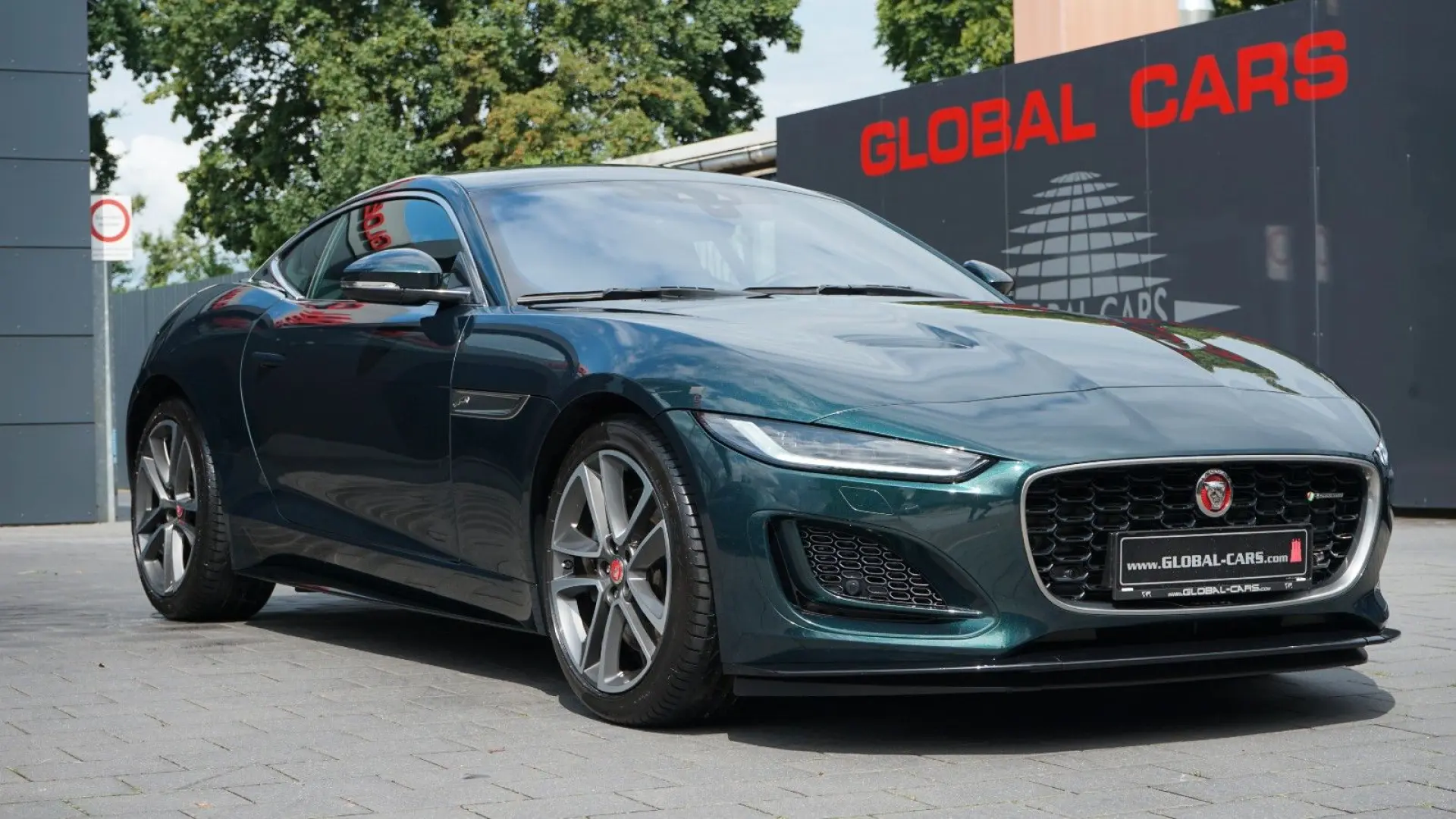 F-TYPE COUPE P300 R-DYNAMIC*VIRTUAL*LED*19