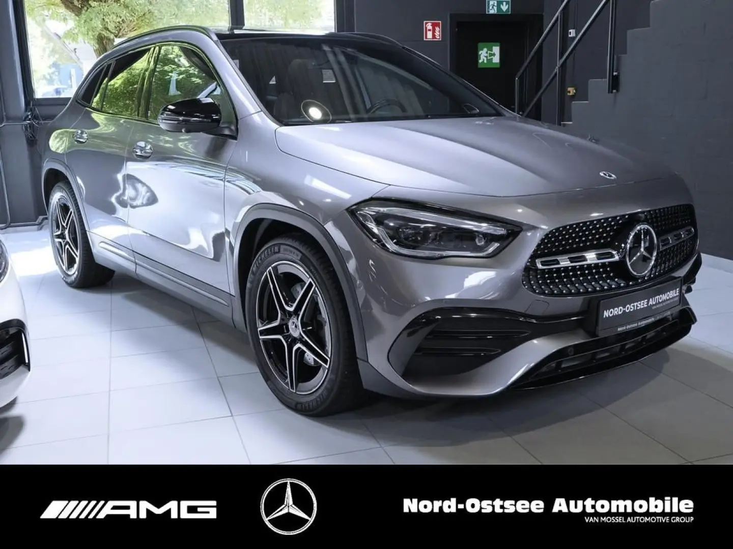 GLA 220 d 4M AMG 360°-KAM PANO KEYLESS BURMESTER
