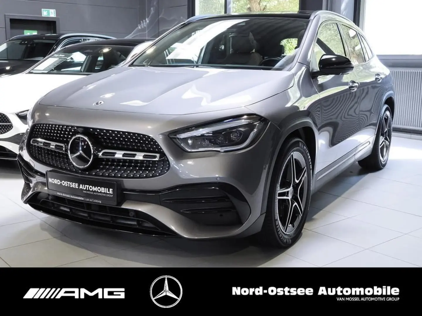 GLA 220 d 4M AMG 360°-KAM PANO KEYLESS BURMESTER