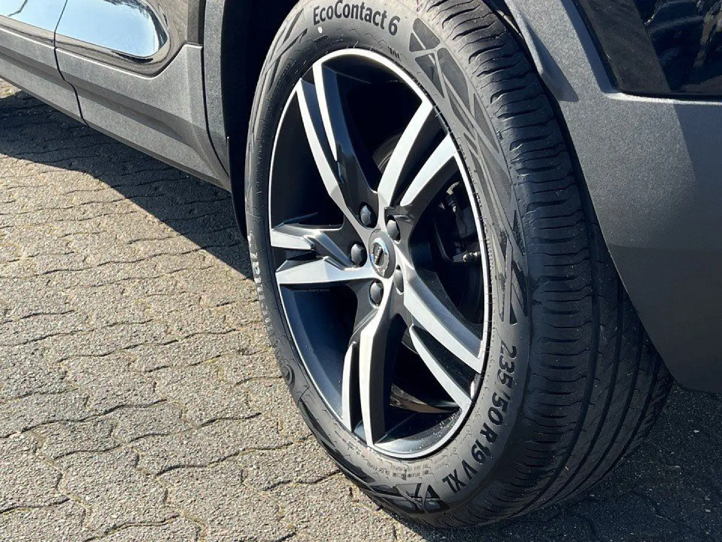XC40 T5 Plug-In Hybrid (262 PS) AG7|R-Design|Sta