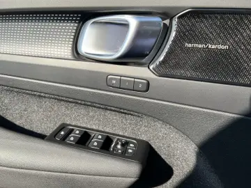 XC40 T5 Plug-In Hybrid (262 PS) AG7|R-Design|Sta