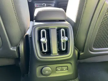 XC40 T5 Plug-In Hybrid (262 PS) AG7|R-Design|Sta